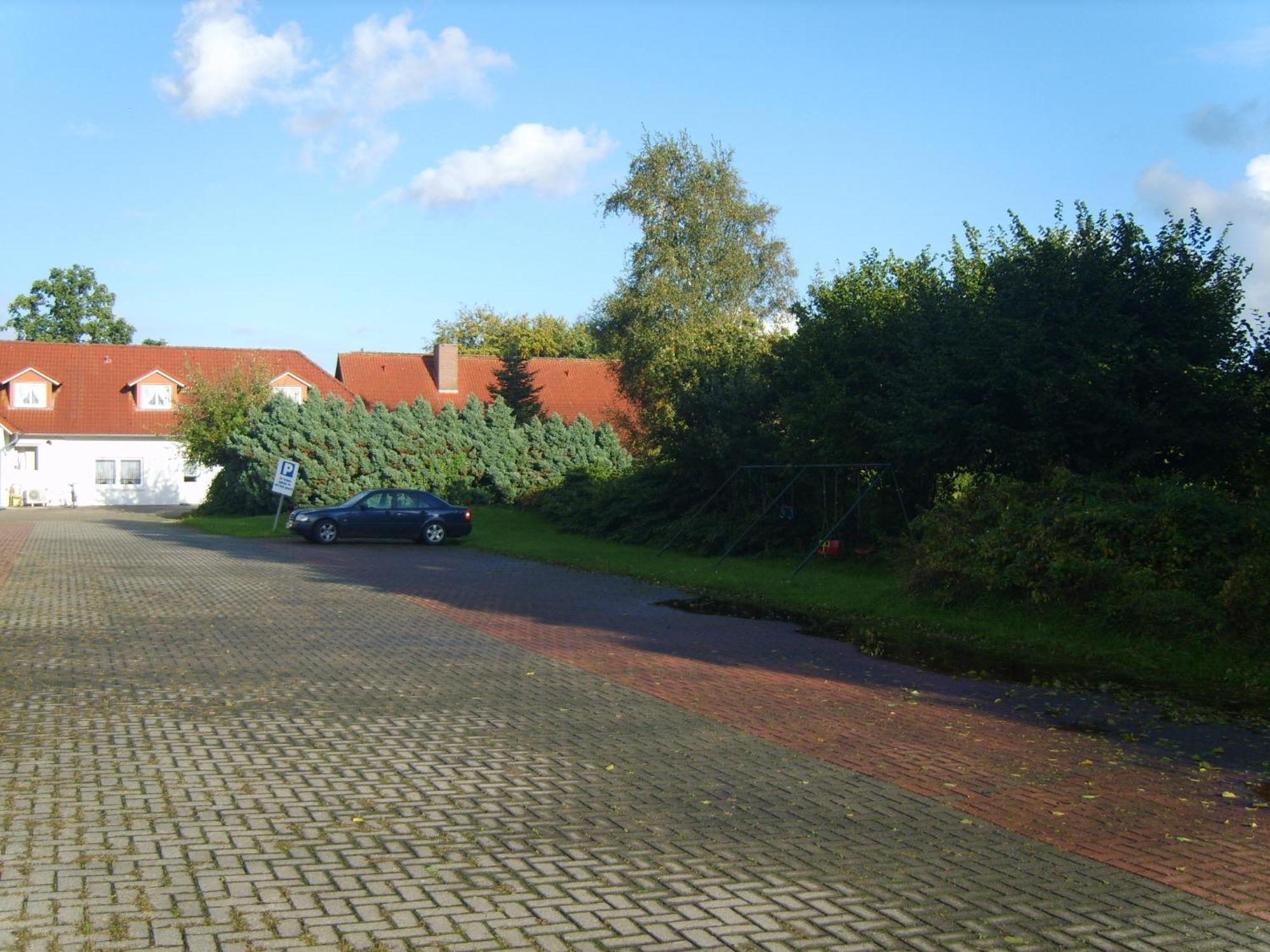 Hotel-Garni "Hof Von Hannover" Wittmund Exterior photo